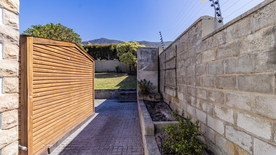 3 Bedroom Property for Sale in Onrus Western Cape